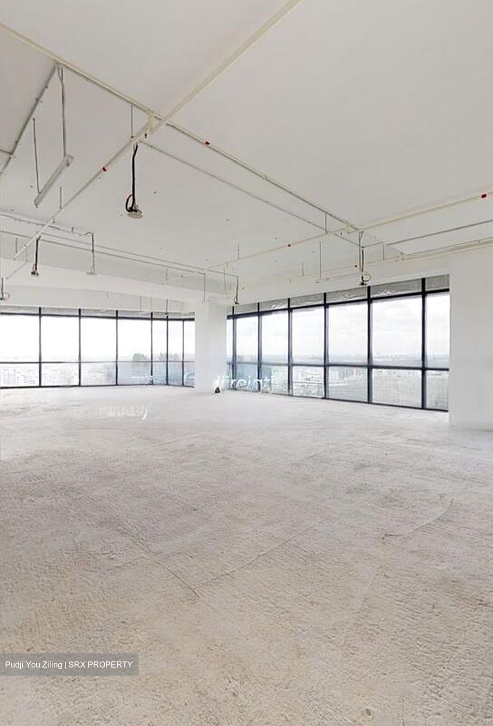 Woods Square (D25), Office #461660781